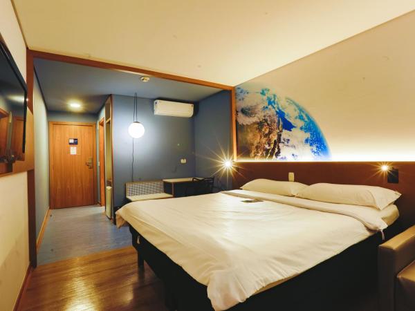 Hotel Euro Suíte Curitiba Batel By Nacional Inn : photo 2 de la chambre chambre double supérieure