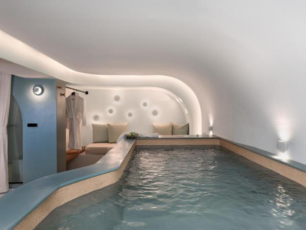 Argo Boutique Hotel : photo 3 de la chambre suite atalanta en demi sous-sol avec hammam et petite piscine intérieure chauffée