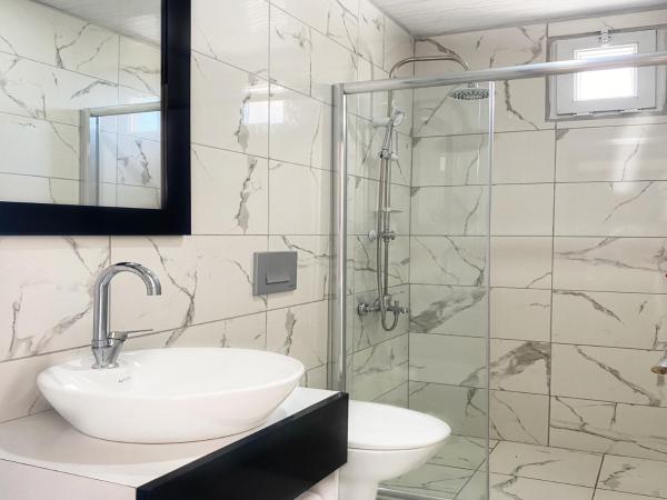 Royal City Hotel : photo 7 de la chambre chambre triple avec vue