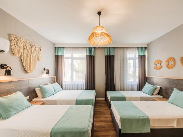 Royal City Hotel : photo 1 de la chambre chambre familiale