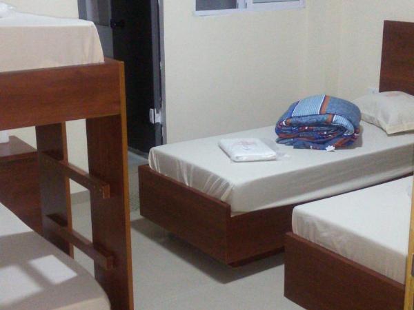 Royal Hotel : photo 2 de la chambre chambre quadruple