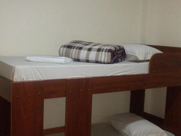 Royal Hotel : photo 4 de la chambre chambre quadruple