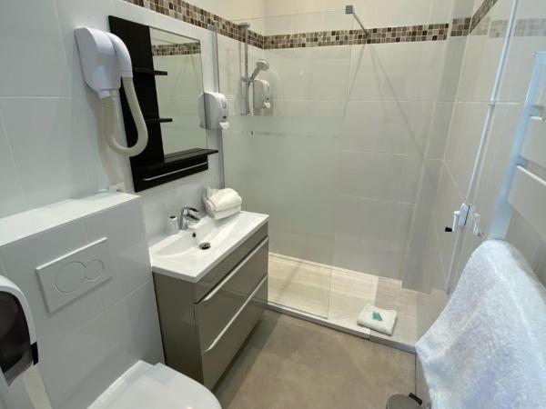 Hôtel Beau Rivage : photo 1 de la chambre chambre double - rez-de-chaussée