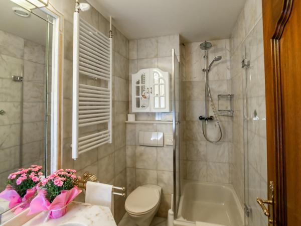 Hotel Palais Porcia : photo 2 de la chambre chambre double standard