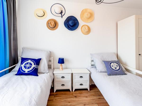 Hostel & Apartments Kołobrzeg : photo 3 de la chambre chambre double avec salle de bains commune