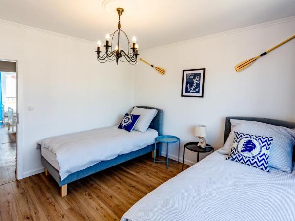 Hostel & Apartments Kołobrzeg : photo 4 de la chambre chambre double avec salle de bains commune