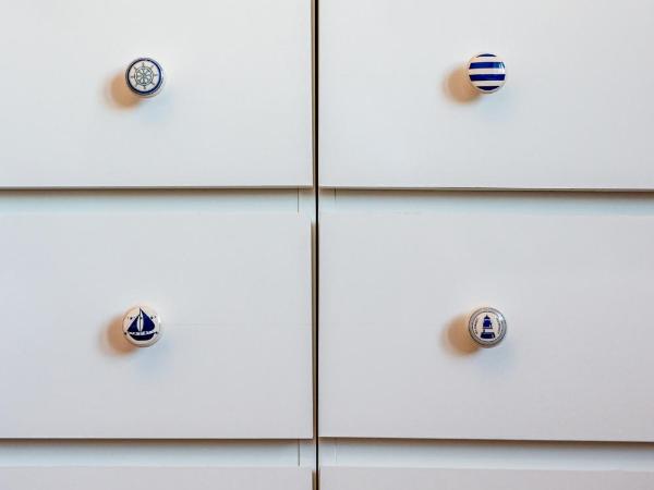 Hostel & Apartments Kołobrzeg : photo 7 de la chambre chambre lits jumeaux avec salle de bains commune