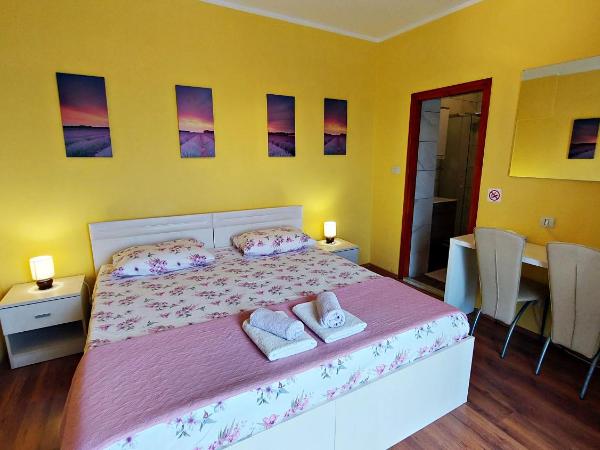 Apartments and Rooms Vila Irma : photo 9 de la chambre chambre double ou lits jumeaux