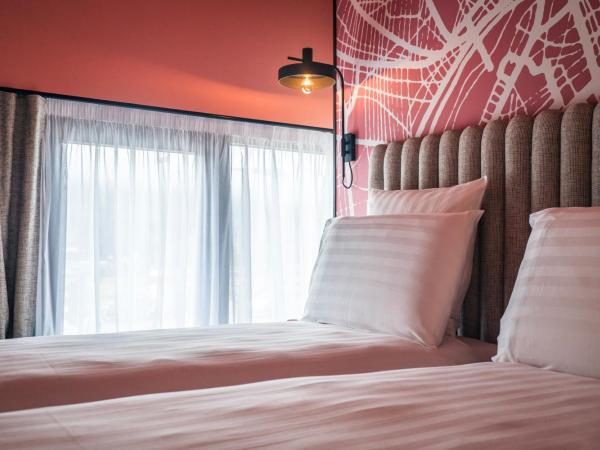 Le Grand Hotel : photo 5 de la chambre chambre double confort - petit-djeuner inclus