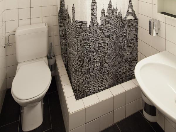 B&B Louis-Favre 21 : photo 4 de la chambre appartement - rez-de-chaussée