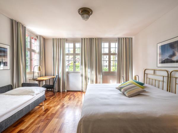 Hotel Hofgarten Luzern : photo 6 de la chambre chambre triple standard