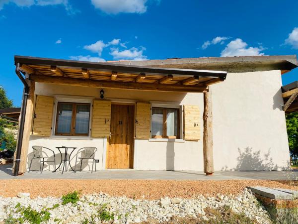 Agriturismo La Perlara - Adults Only : photo 2 de la chambre chambre double avec terrasse - vue sur colline