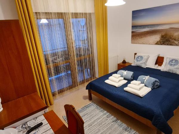 Villa Kapitańska : photo 4 de la chambre chambre double avec salle de bains privative et balcon