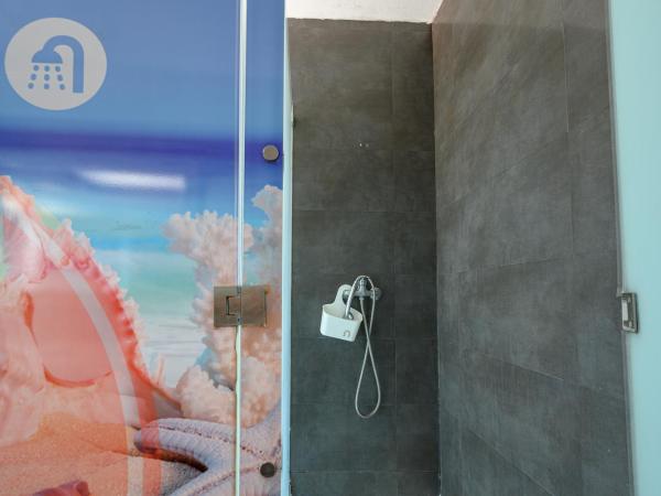 Terrace Lisbon Hostel : photo 6 de la chambre lit superposé en dortoir mixte (4 adultes)