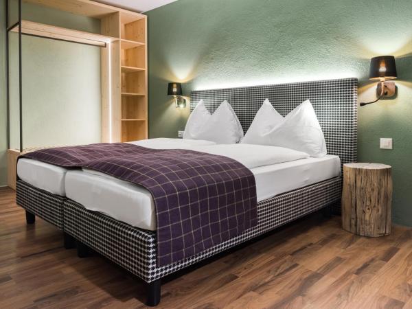 Hotel Bären : photo 2 de la chambre chambre double confort - orientation sud