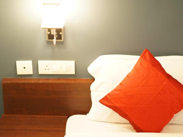 North Centre : photo 9 de la chambre chambre double de luxe avec ventilateur