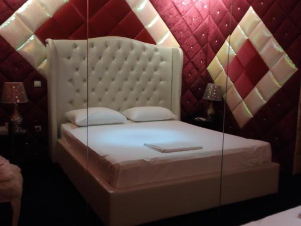 Lida Hotel : photo 3 de la chambre chambre double deluxe avec douche