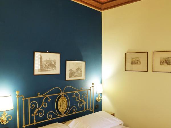 Albergo delle Drapperie : photo 6 de la chambre chambre double standard