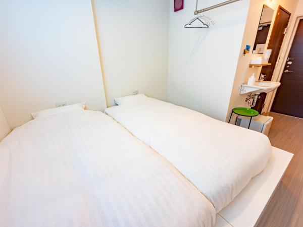 plat hostel keikyu sapporo sky : photo 5 de la chambre chambre lits jumeaux standard