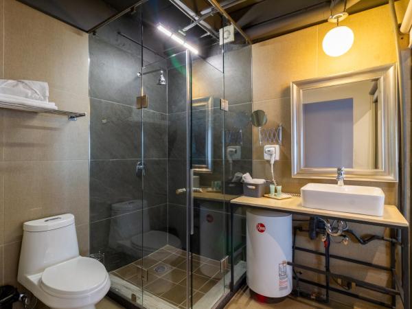 The Yellow by DOT Boutique : photo 10 de la chambre chambre double