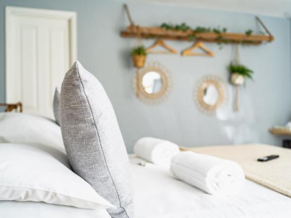 Saltwater Guest House : photo 4 de la chambre chambre lit king-size deluxe