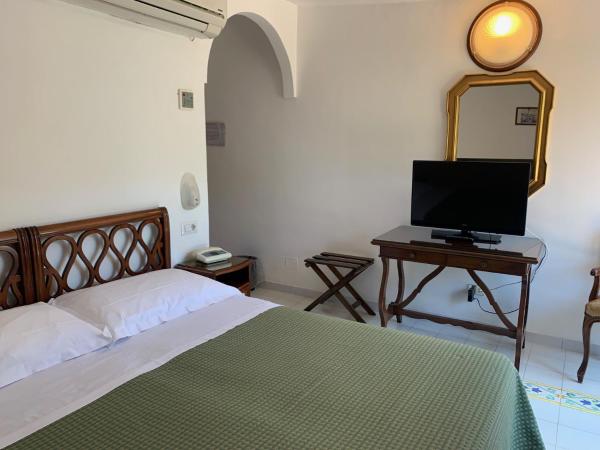 Hotel Metropole : photo 2 de la chambre chambre double Économique