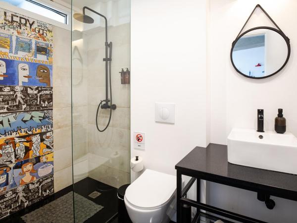 Downtown Athens Lofts - The Acropolis Observatory : photo 8 de la chambre loft art