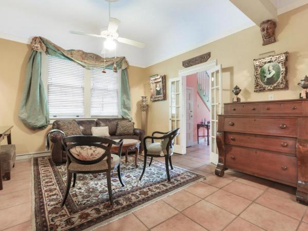 Historic Inn in the Marigny, blocks to French Quarter : photo 4 de la chambre cottage 3 chambres
