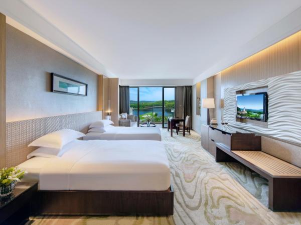 Mission Hills Hotel Resorts Dongguan : photo 1 de la chambre grande premiere twin room (lake view)
