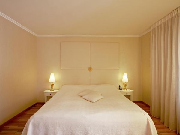 Hotel des Balances : photo 8 de la chambre chambre triple - vue sur rivière