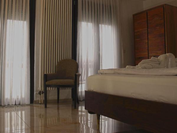 Aalto Hotel : photo 4 de la chambre suite avec balcon