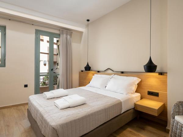 Aoria Estate Old Port : photo 4 de la chambre suite junior avec balcon