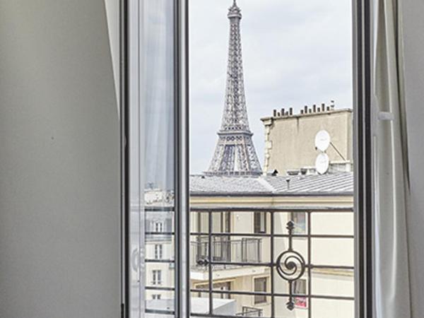Hotel Royal Phare : photo 7 de la chambre chambre double supérieure - vue sur tour eiffel