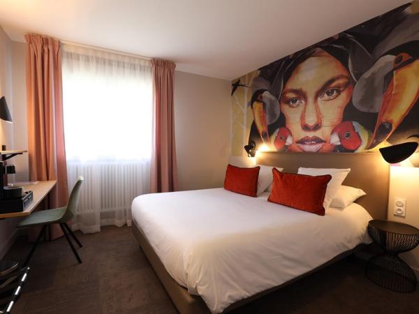 Hôtel la Capelle Millau : photo 3 de la chambre chambre double ou lits jumeaux affaires 