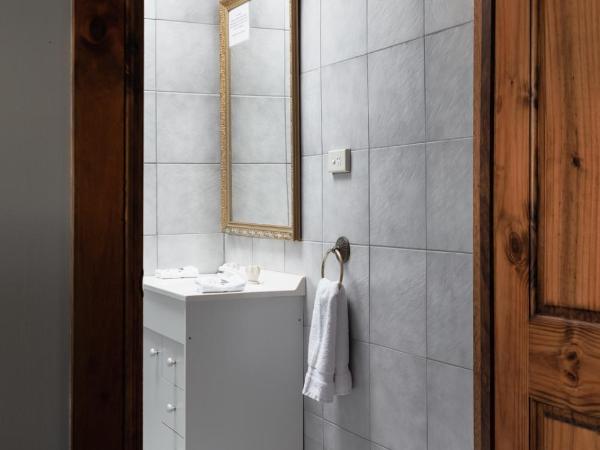 Battery Point Manor : photo 2 de la chambre chambre lit king-size - 6