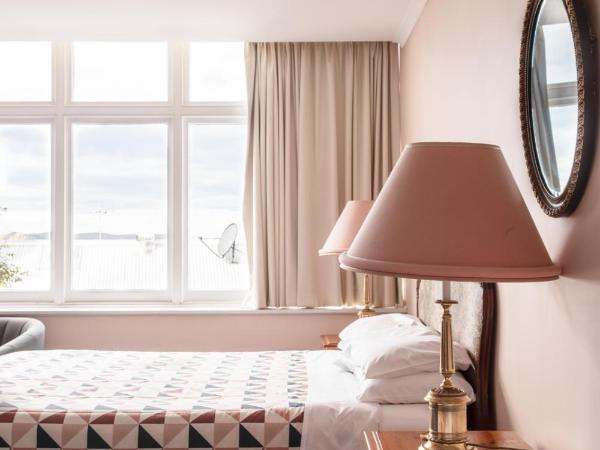 Battery Point Manor : photo 1 de la chambre chambre triple - 3