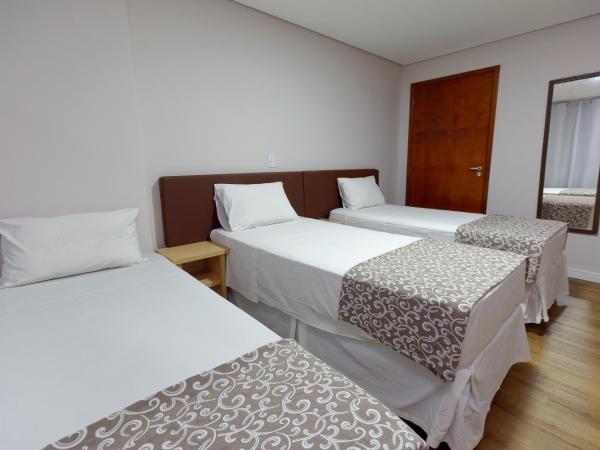 Fênix Hotel Bom Retiro : photo 2 de la chambre chambre triple standard
