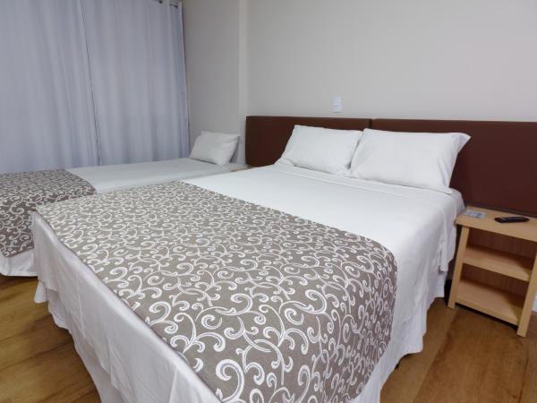 Fênix Hotel Bom Retiro : photo 2 de la chambre chambre triple - accessible aux personnes à mobilité réduite