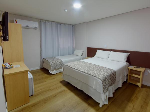 Fênix Hotel Bom Retiro : photo 4 de la chambre chambre triple - accessible aux personnes à mobilité réduite