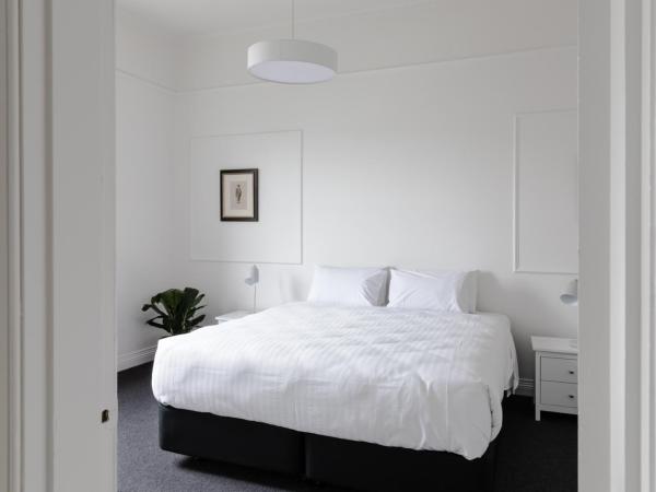 Battery Point Manor : photo 8 de la chambre appartement