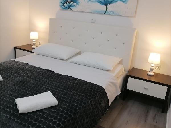 Apartments Stars : photo 2 de la chambre chambre double ou lits jumeaux supérieure avec terrasse