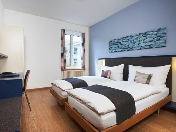 Hotel Bristol Zurich : photo 5 de la chambre chambre lits jumeaux standard