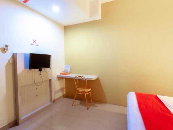 Pratisarawirya Guesthouse by ecommerceloka : photo 4 de la chambre chambre double standard