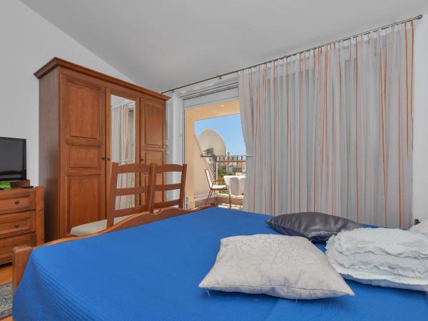 Pension Dijakovic : photo 1 de la chambre chambre double avec balcon