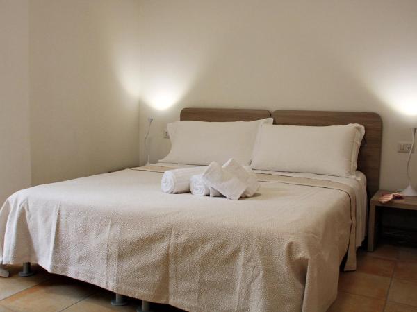 B&B & Residence Pozzo Misseo : photo 2 de la chambre chambre triple