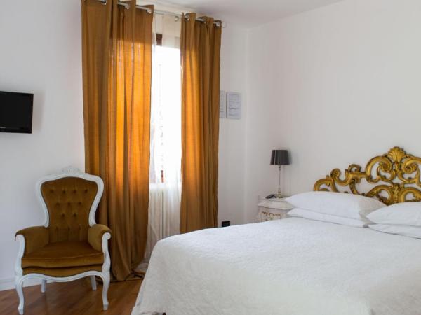 Da Noi Due : photo 3 de la chambre chambre double confort or