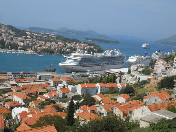 Pansion Panorama Dubrovnik : photo 1 de la chambre chambre double avec balcon - vue sur mer