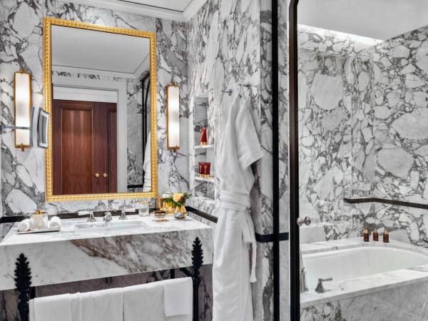 Badrutt's Palace Hotel St Moritz : photo 4 de la chambre chambre double signature avec balcon - vue sur lac