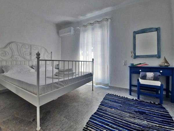 BLUE IN NAXOS : photo 1 de la chambre appartement en duplex