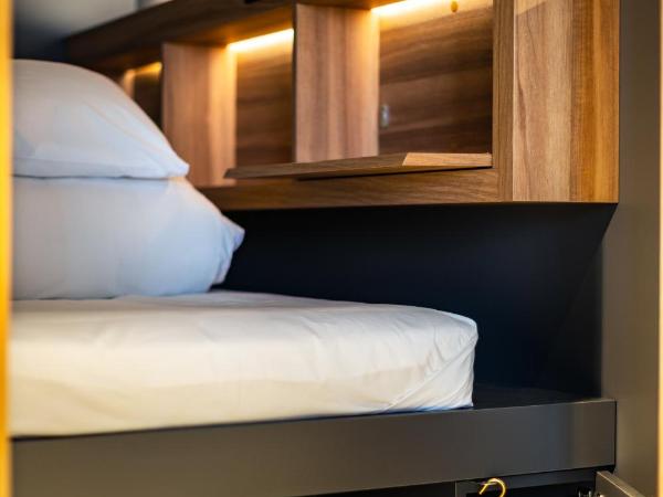 UNPLAN Fukuoka : photo 8 de la chambre lit simple dans dortoir pour femmes